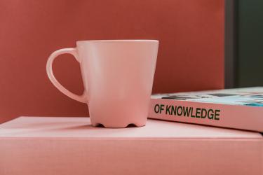 Building a Personal Knowledge Base with AI Assistants